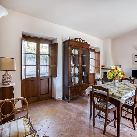 Mansion In With Pool & Garden Citerna