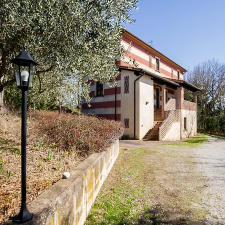 Mansion In With Pool & Garden Dom wakacyjny Citerna